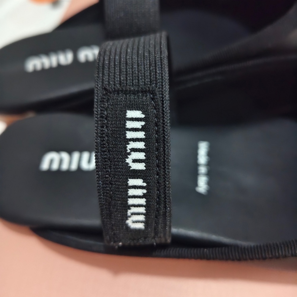 Miu Miu Black Leather Bow-Front Slide Mules - Picture 8 of 11
